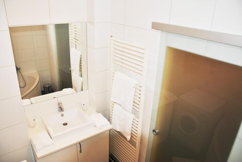 Schoenbrunn Park Apartment
