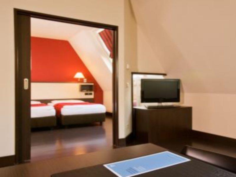 Hotel Nh 4*