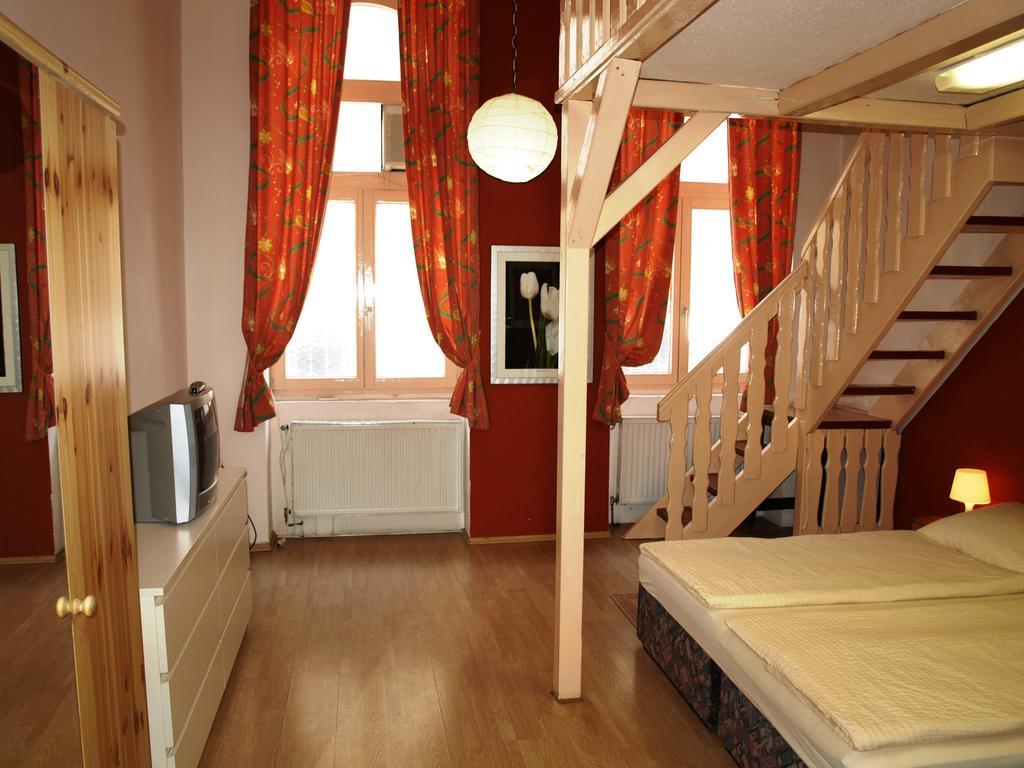 Aparthotel Liechtenstein Ii 2*