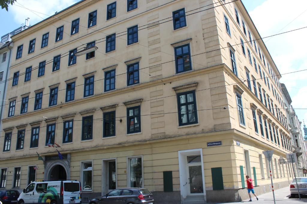 Porzellaneum Hostel