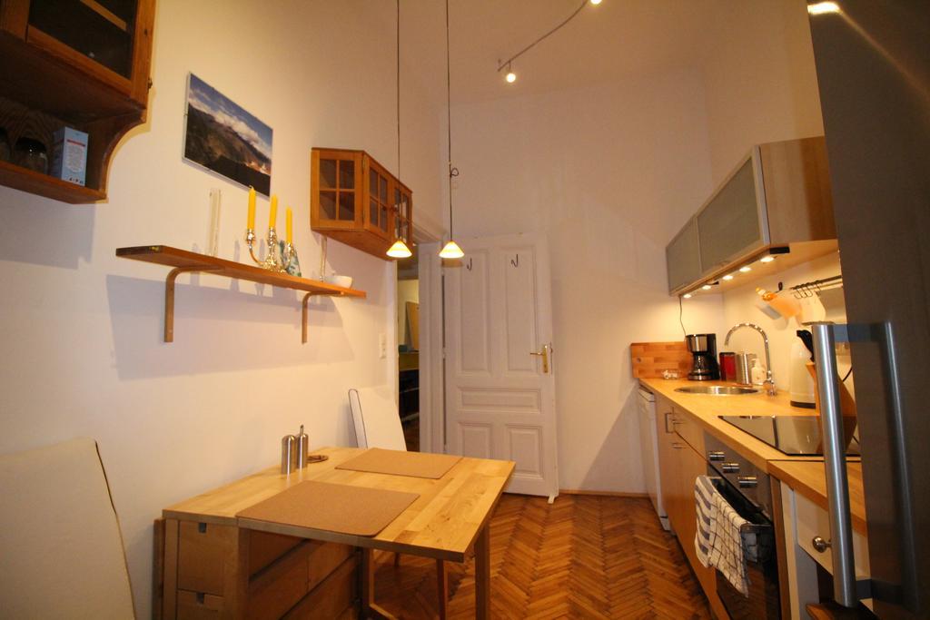 Nomio's City Apartment *