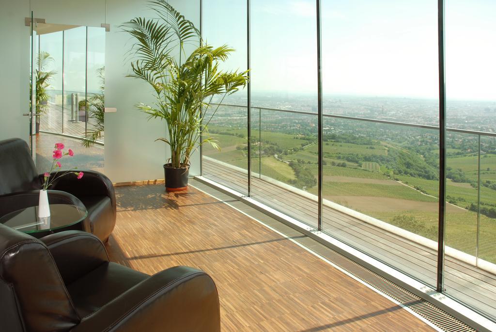 Suitehotel Kahlenberg 3*