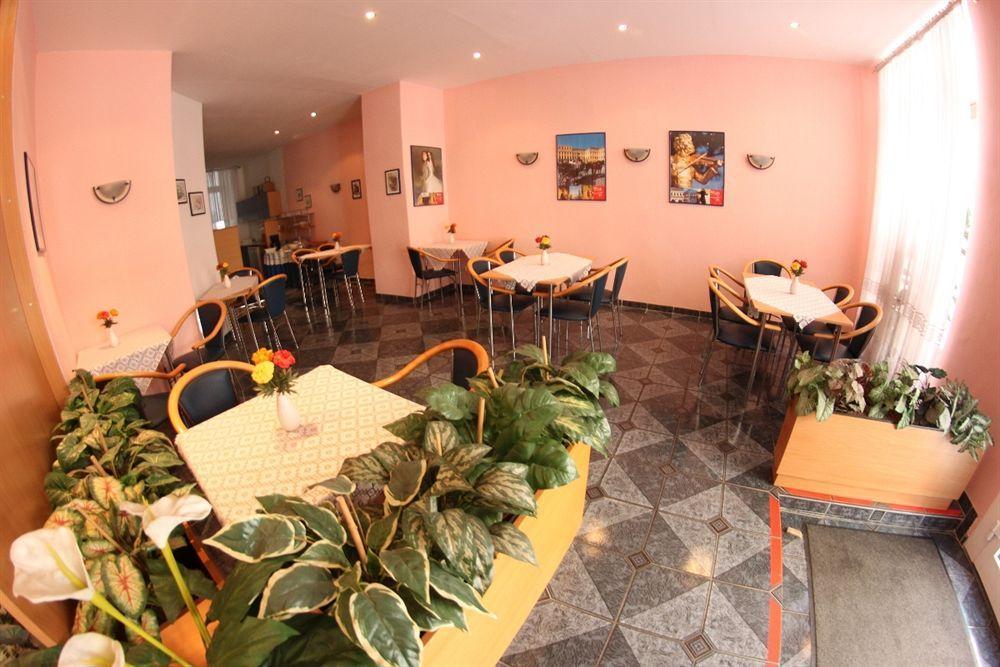 Acomodação com café da manhã  Arpi Viena