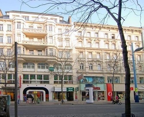 Schani Salon