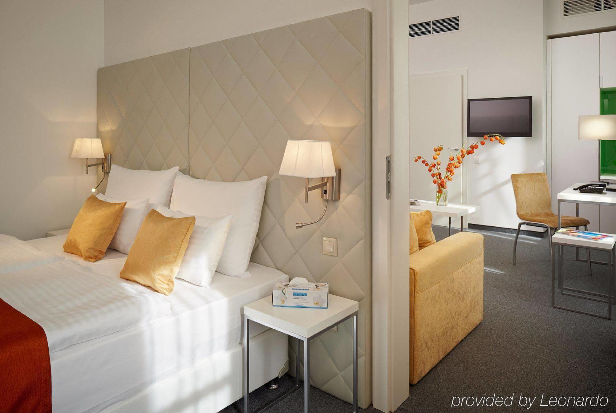 Hotel Fortyplusone - Newly Renovated! 4*