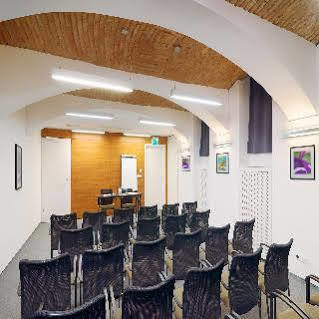Hotel Fortyplusone - Newly Renovated! 4*