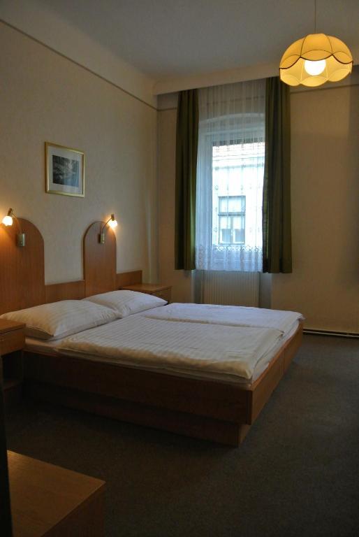 Schonbrunn Hotel Vienna