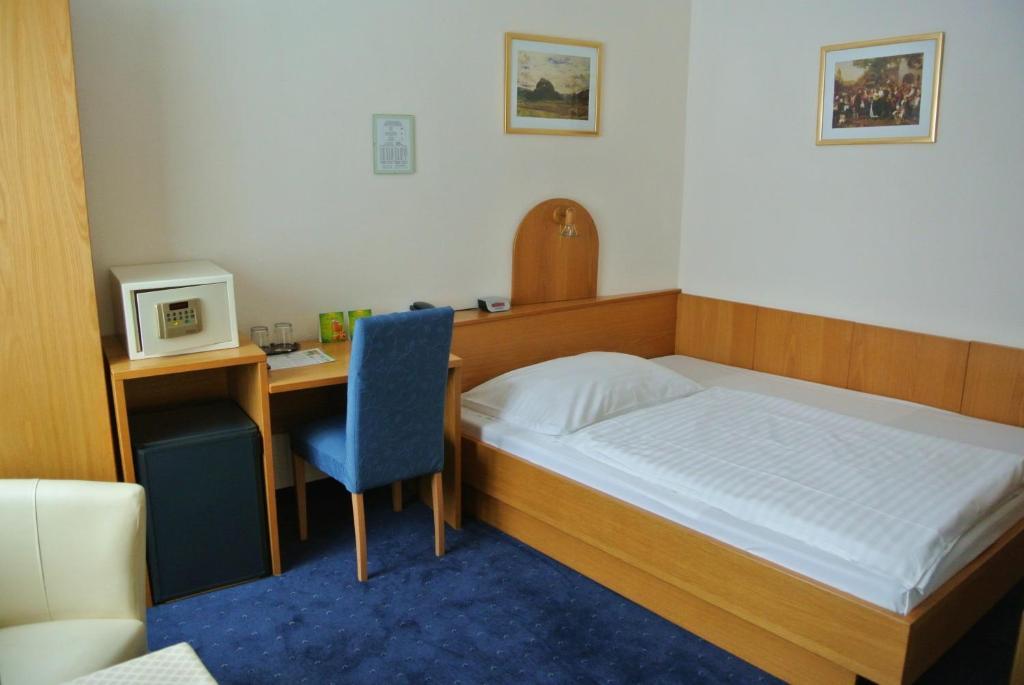 Schonbrunn Hotel