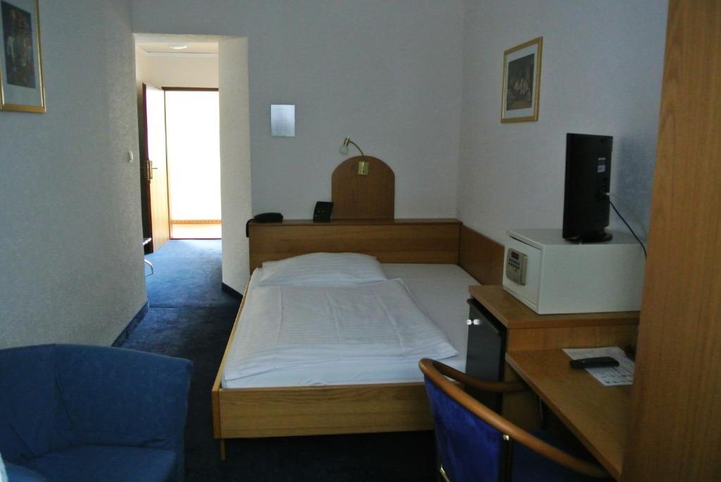 Schonbrunn Hotel 3*