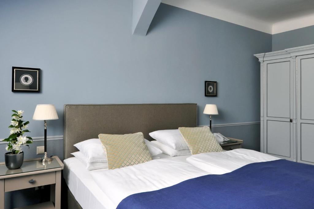 Kaerntnerhof 3* Vienna
