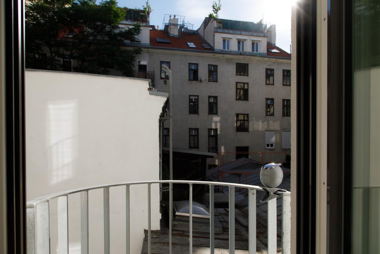 Westside - Contactless Check-in Vienna
