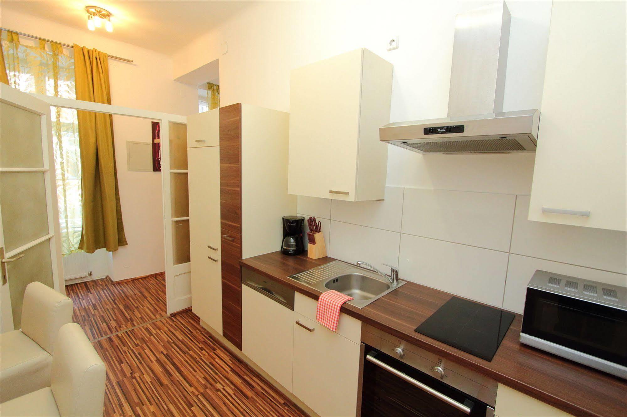 Simmering Apartment *