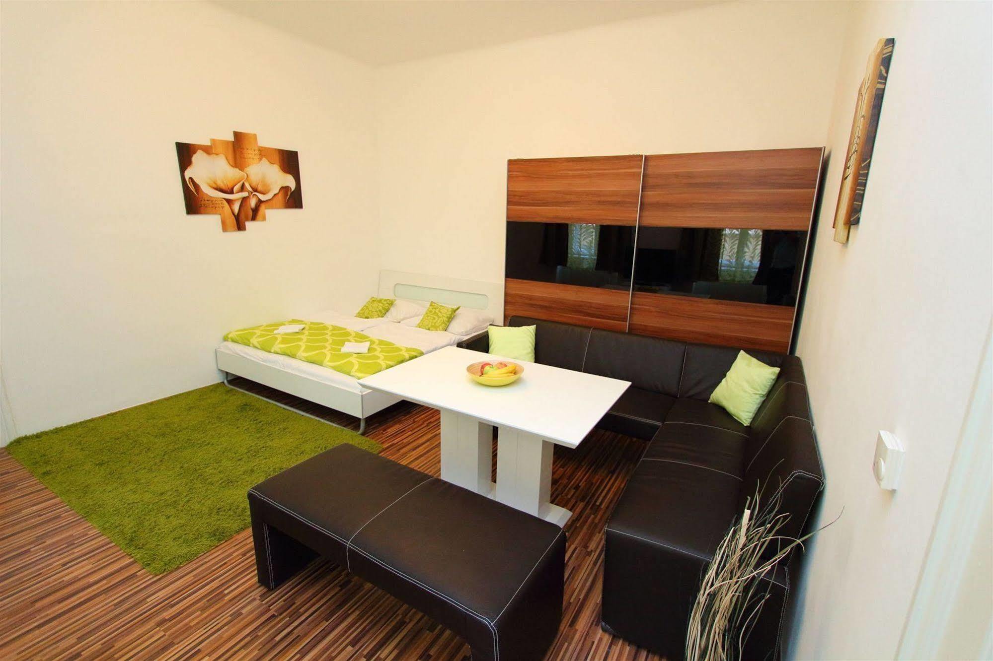 Simmering Apartment *