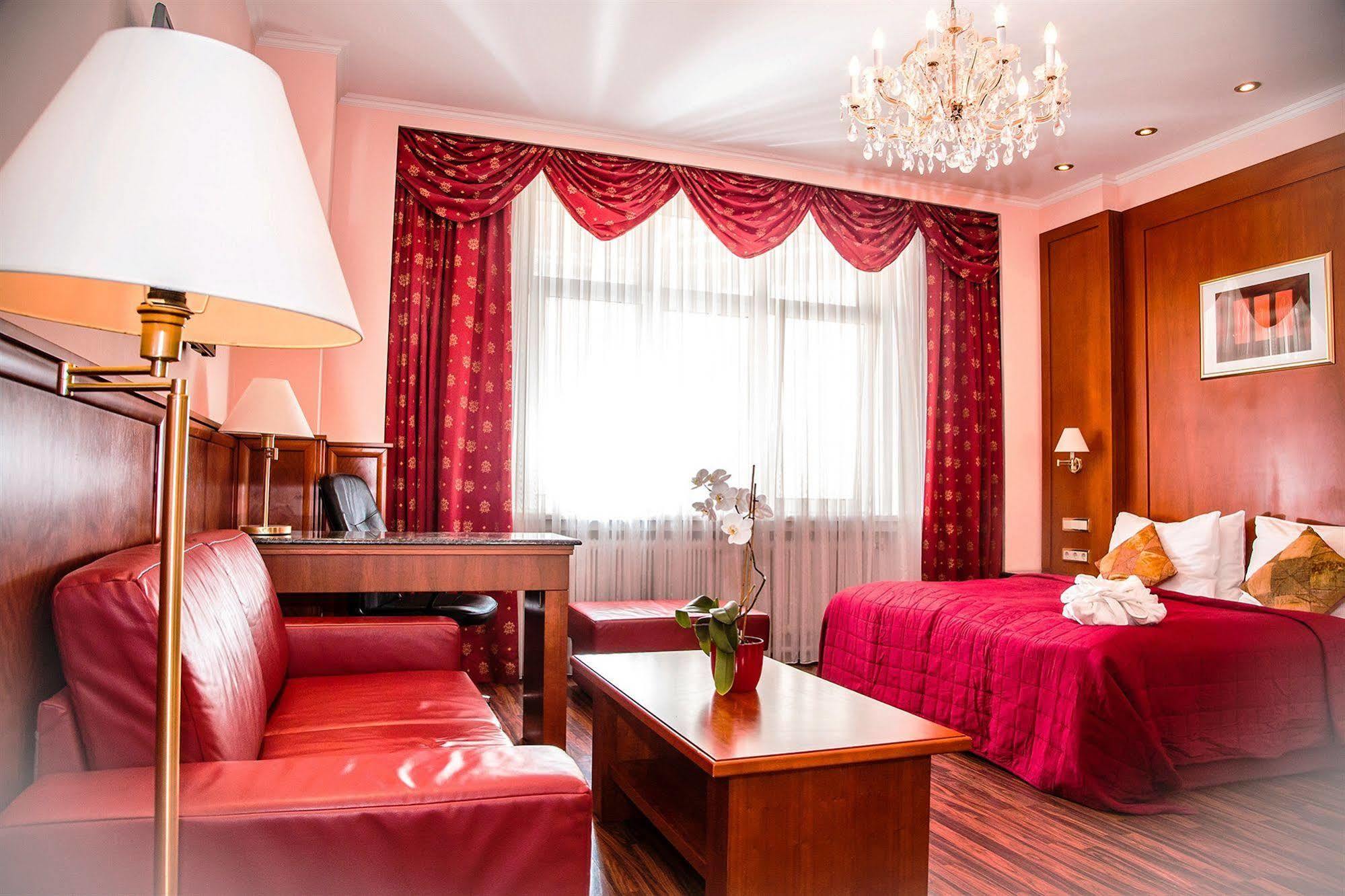 Corvinus - Newly Renovated 4*