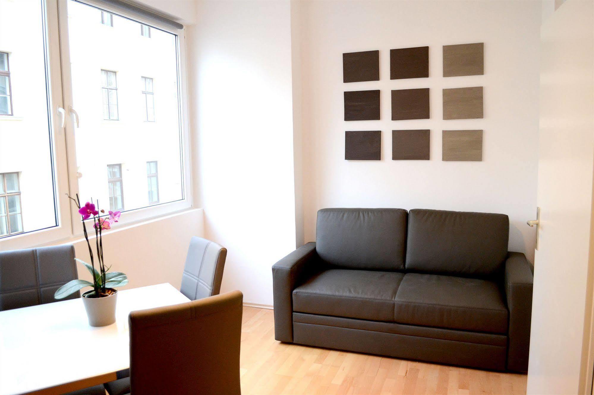 Vienna Inn Apartments Aparthotel