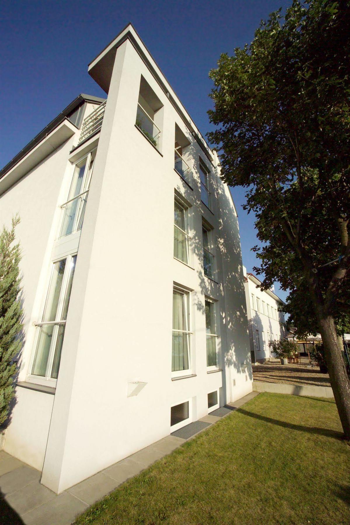 Strandhotel Alte Donau 4* Vienna