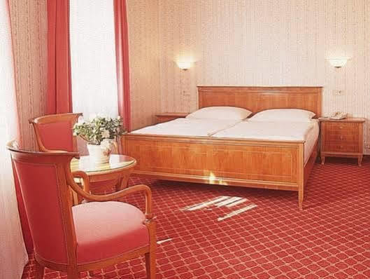 Hotel An Der 3*