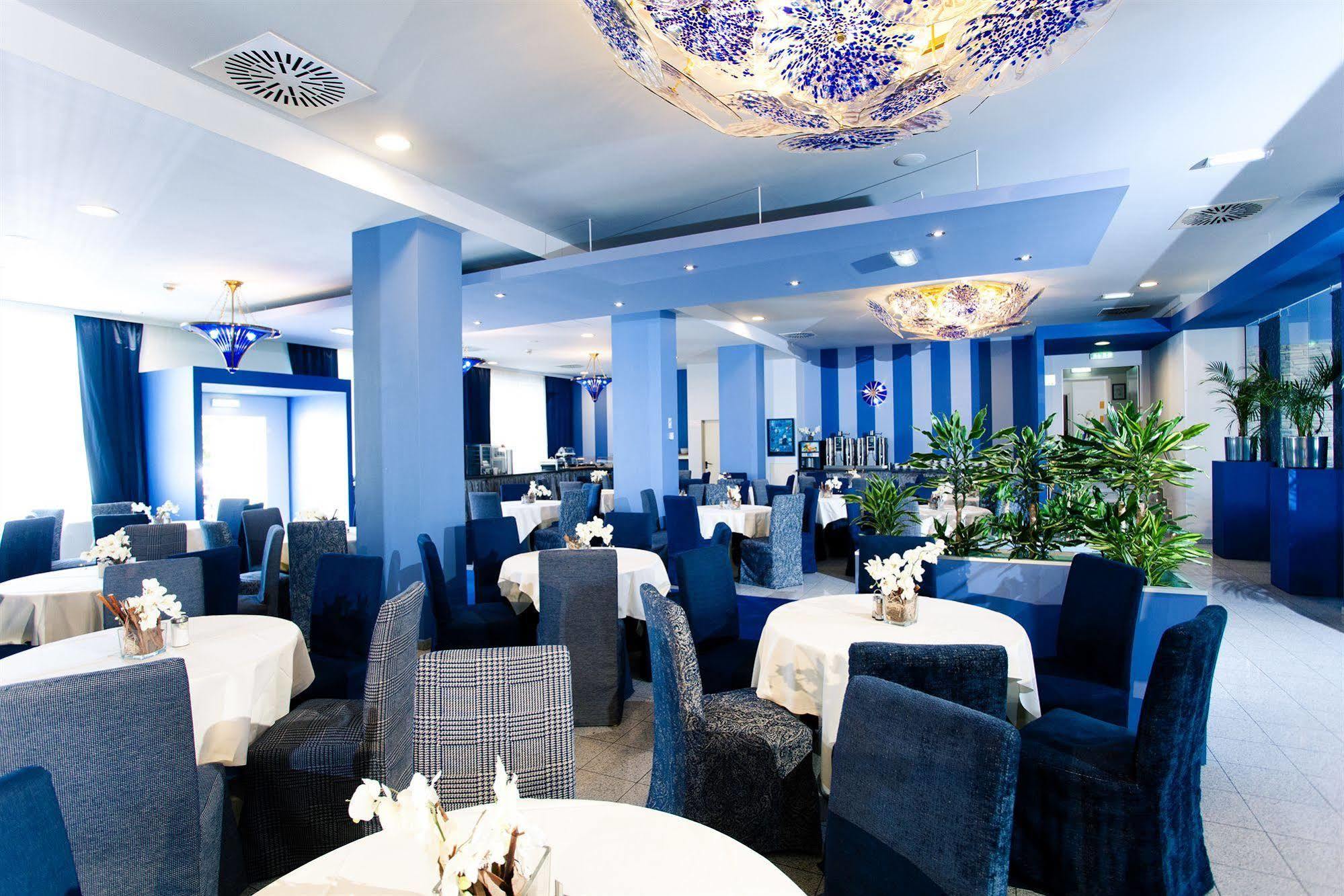 Hotel Lenas Donau 3*
