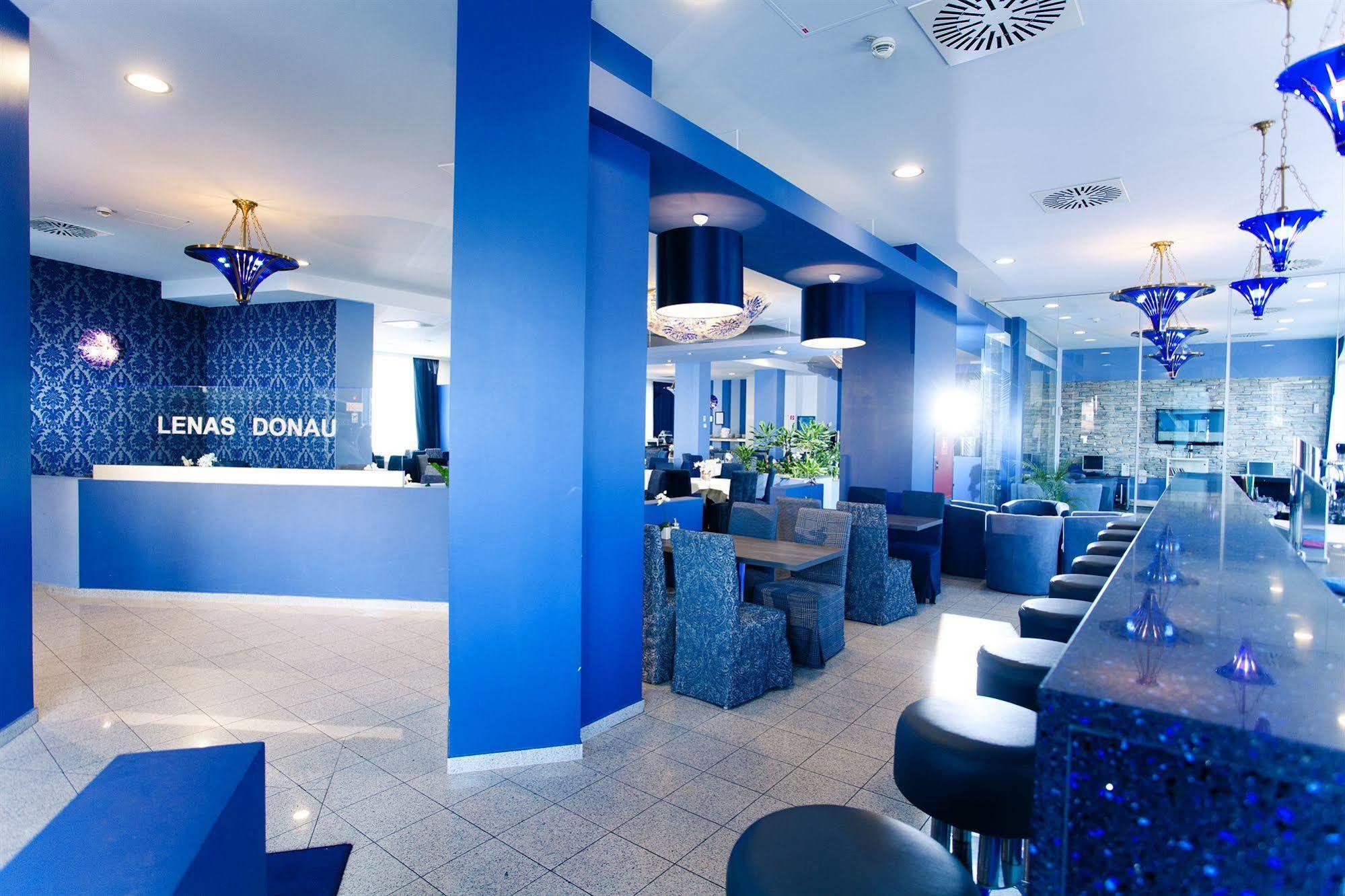 Lenas Donau Hotel 3*