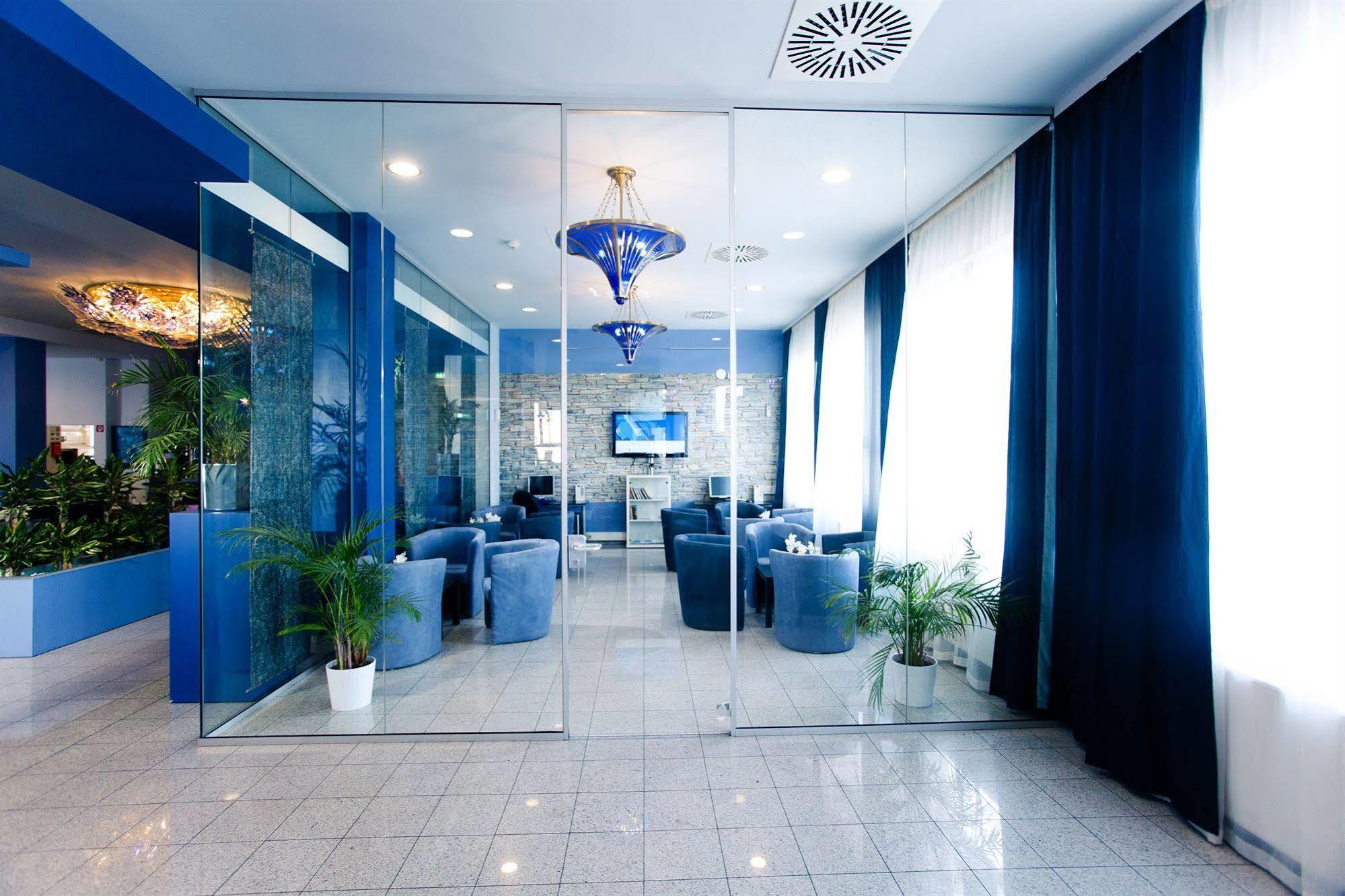 Lenas Donau Hotel Wien
