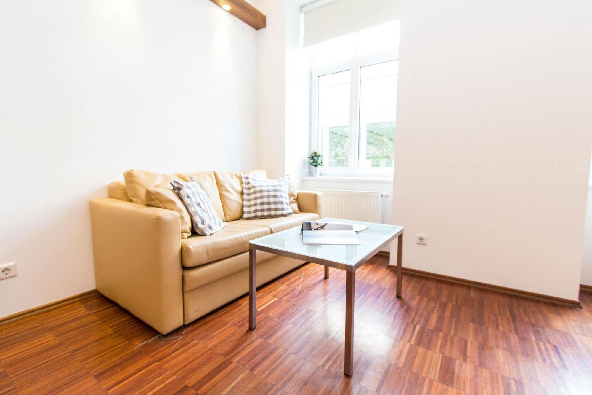 Apartment Checkvienna - Premium