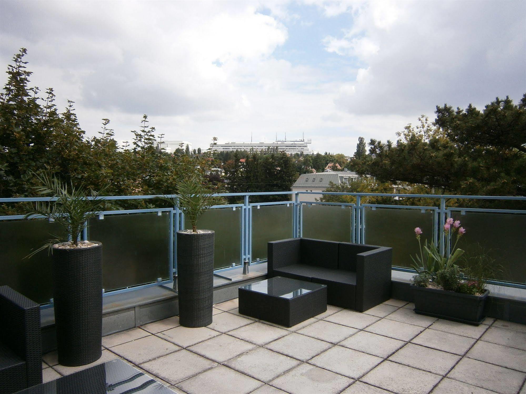 Apartmenthaus Hietzing I Contactless Check-in Apartamento