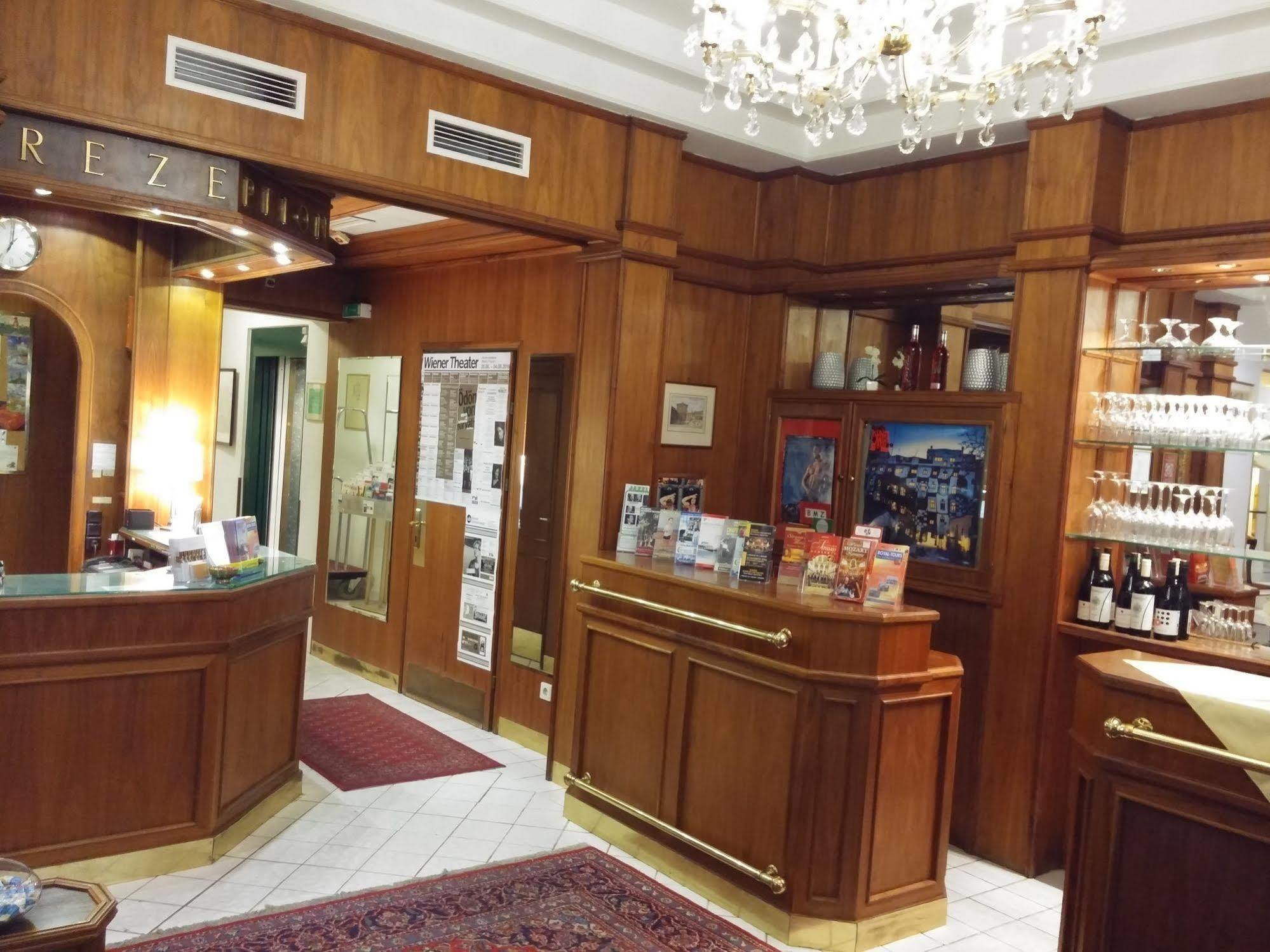 Hotel Domizil 4*