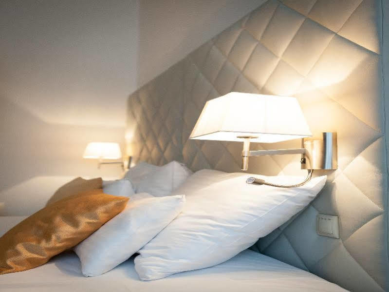 Fortyplusone - Newly Renovated! Hotel