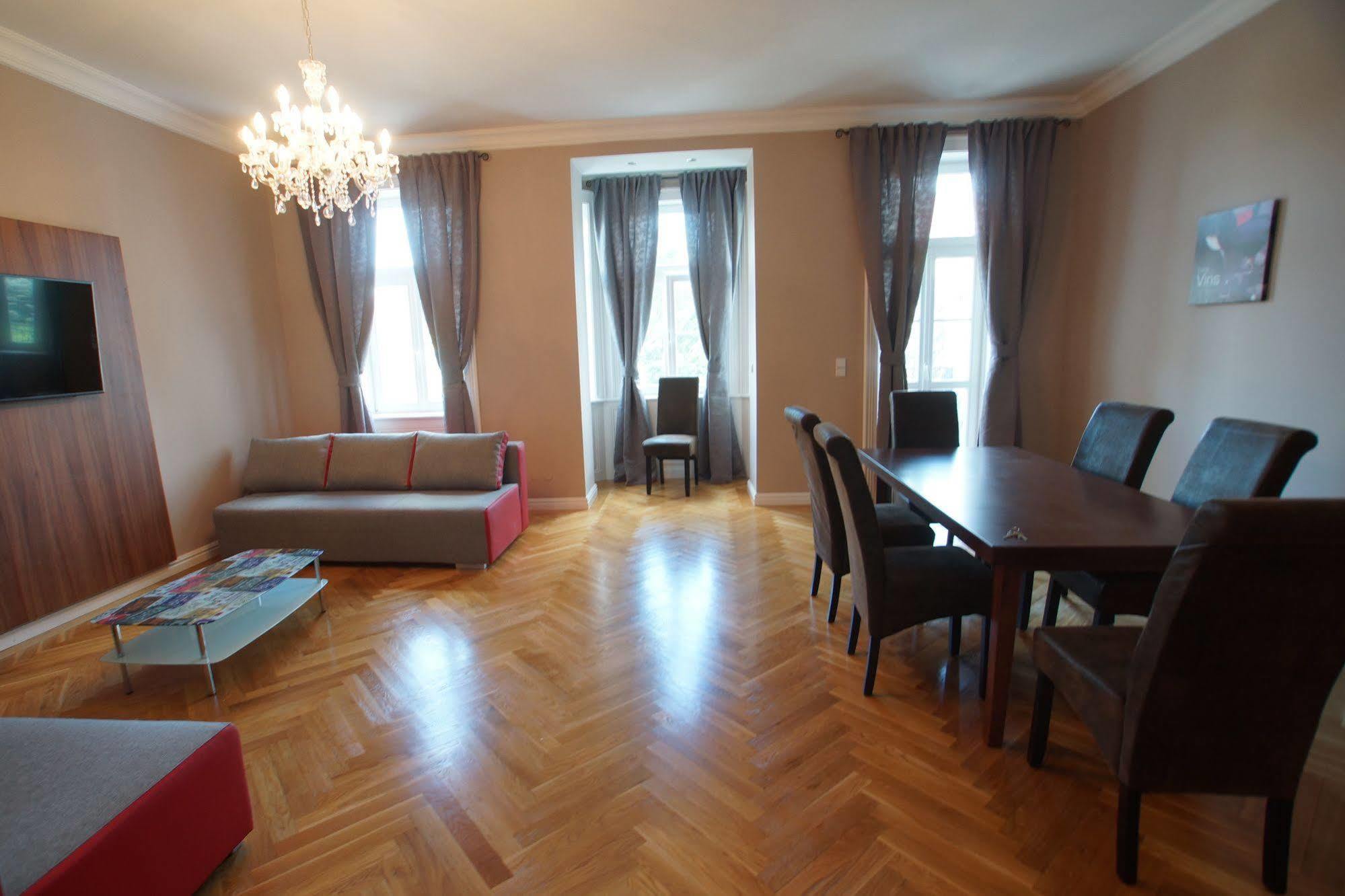 Imperial Schönbrunn - Contactless Check-in Apartment *