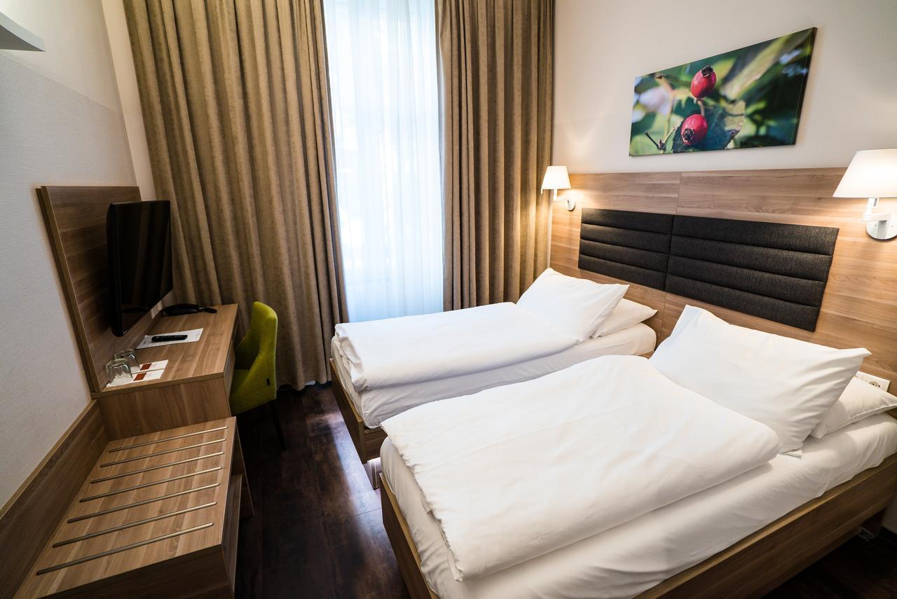 Hotel Marc Aurel - Center 3*