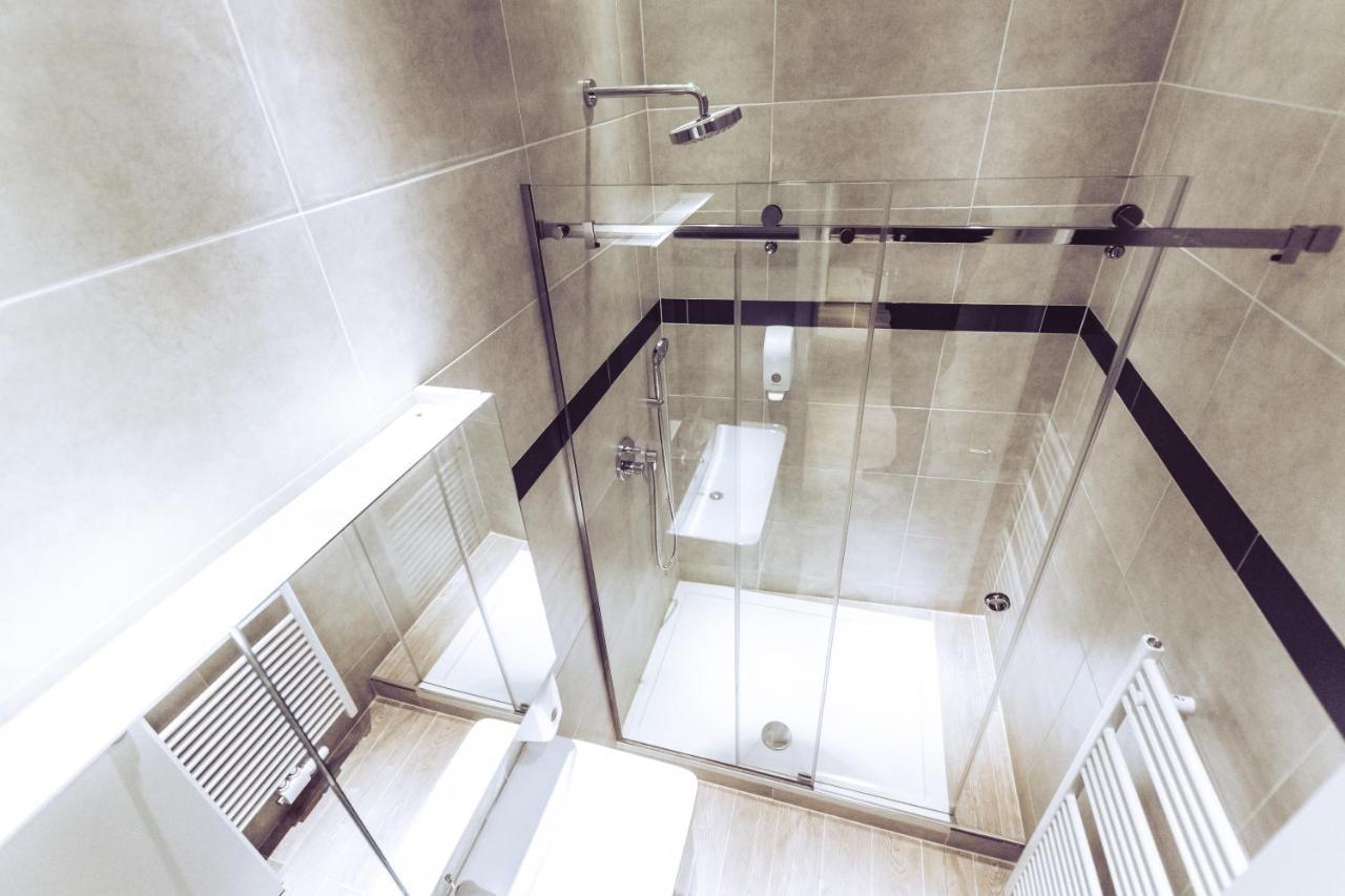 Aurellia Apartment *