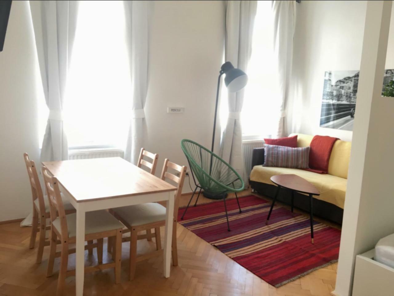 Apartment Lovely In A Quiet Area Close To The Center *