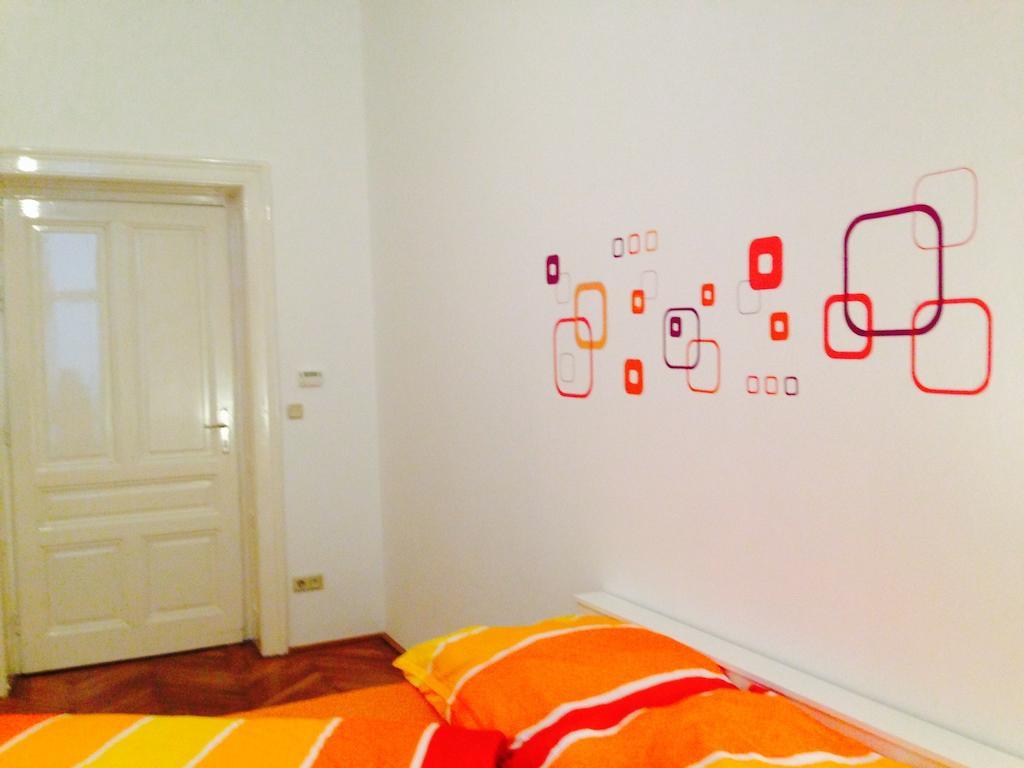 Opera 1 Apartment *