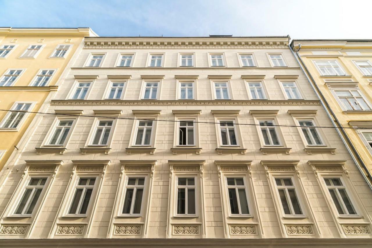 Mint@naschmarkt Premium Aparthotel 2*
