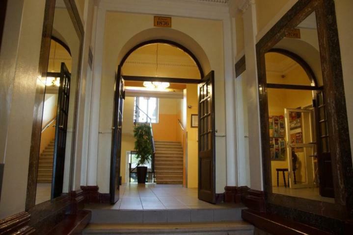 Westend Hostel *