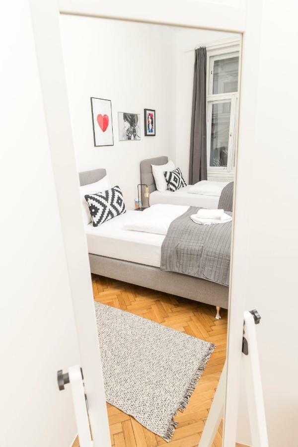Rainer Maria Rilke Apartment *