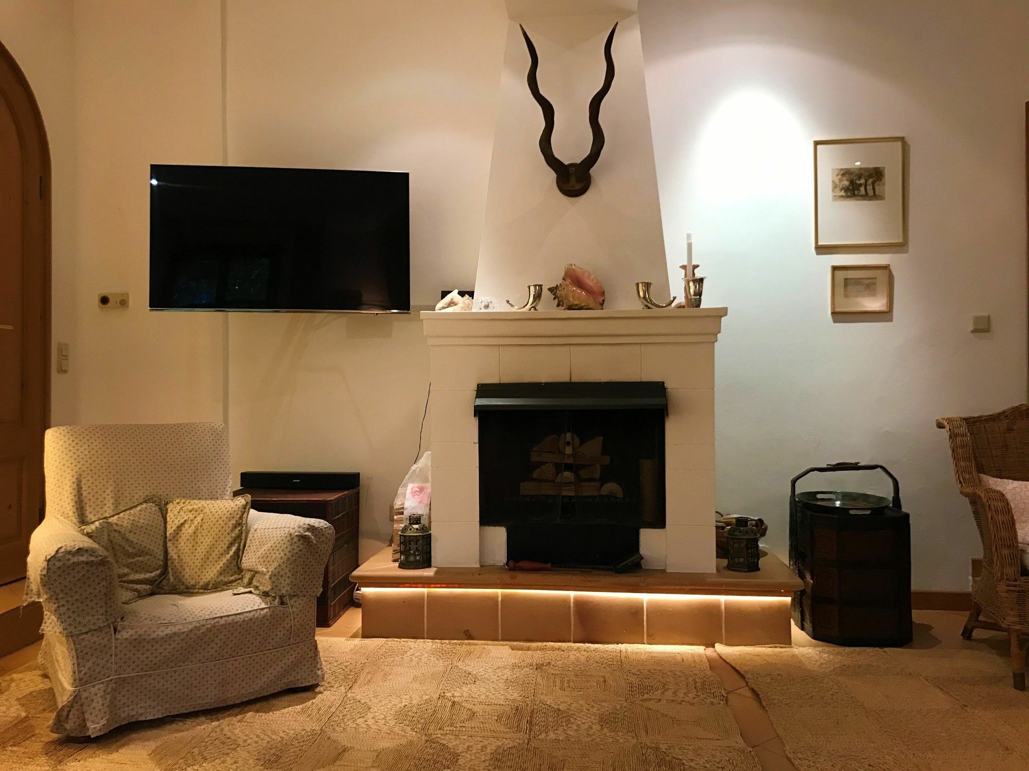 Counts 65 - Slightly Different Apartments * Viena