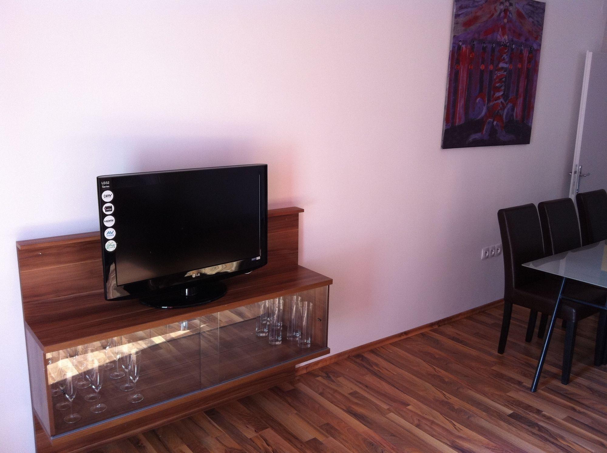 Apartment Govienna - Messe Wien Apartment *
