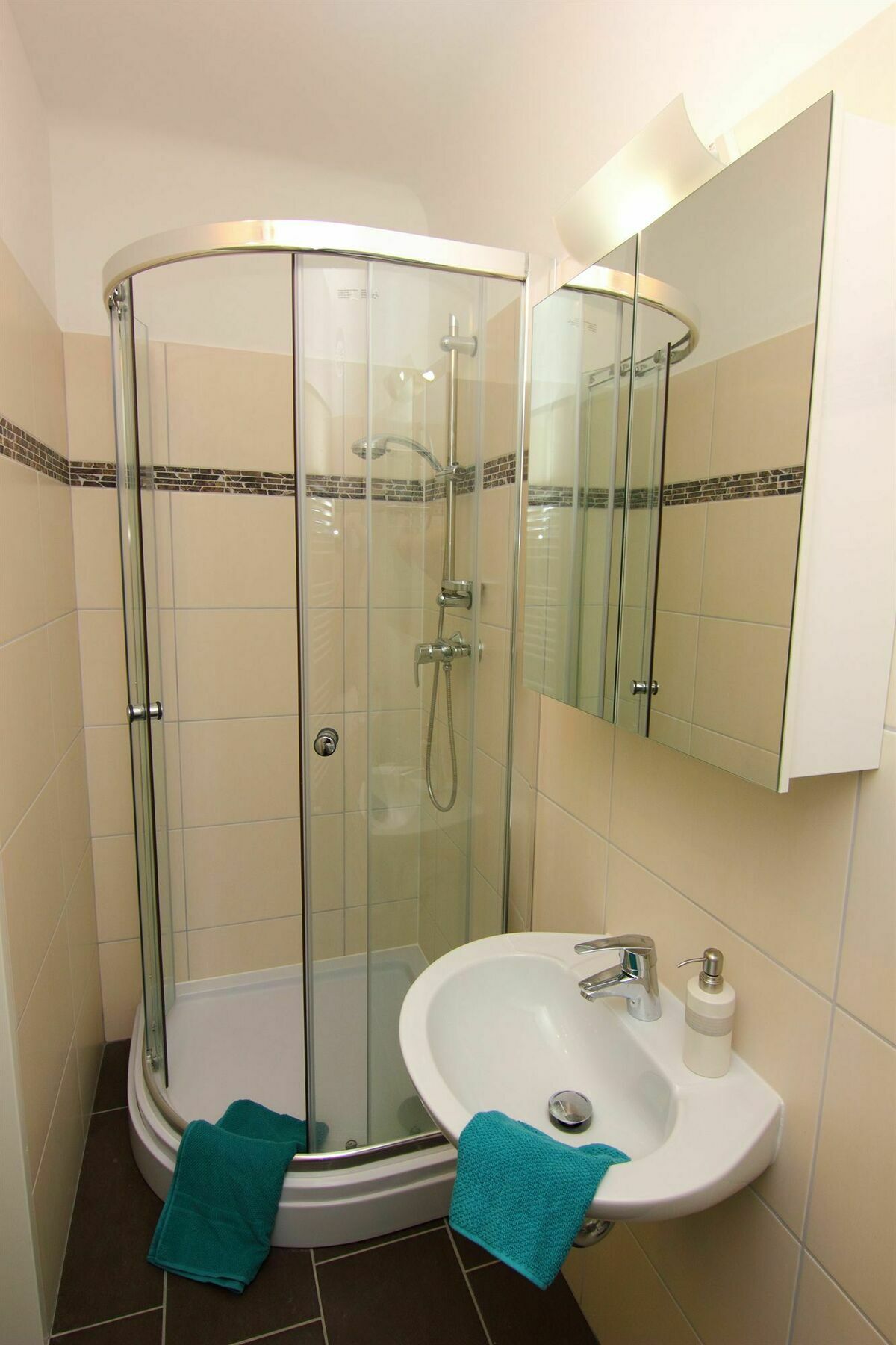 Checkvienna - Kroellgasse Hotel Vienna