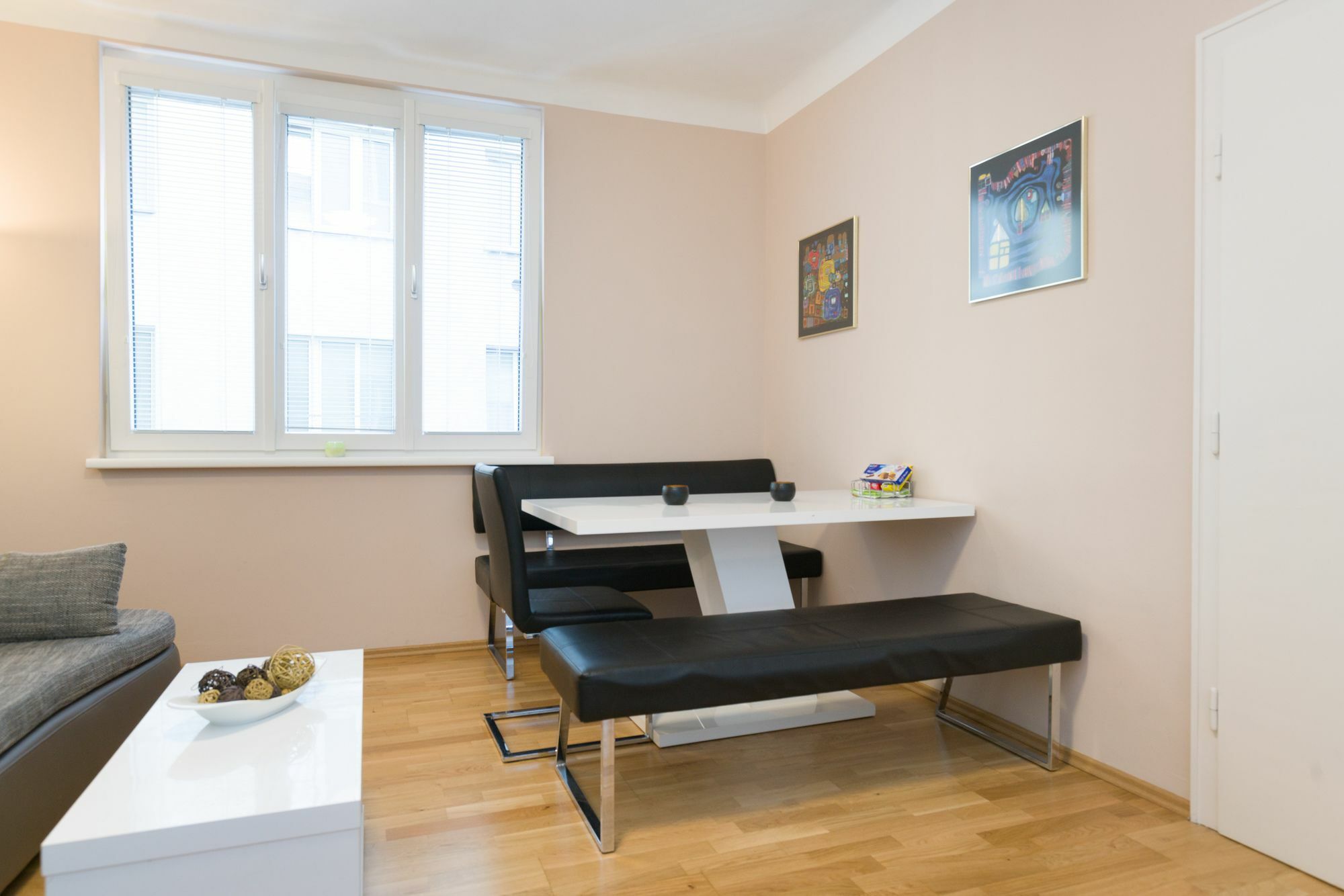 Apartment Domino *