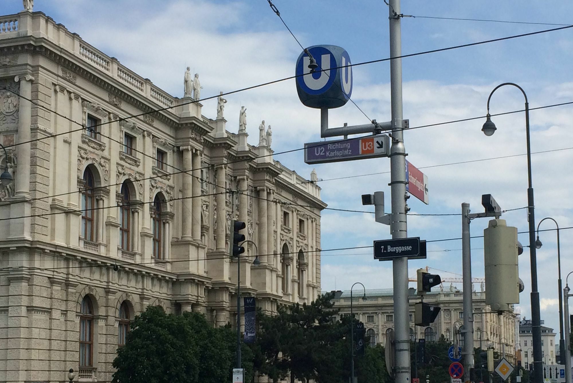 7th Heaven Center * Vienna
