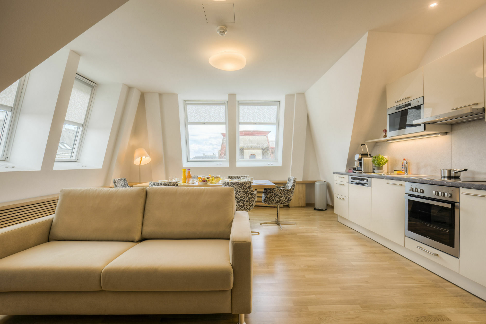 Grand Apartment