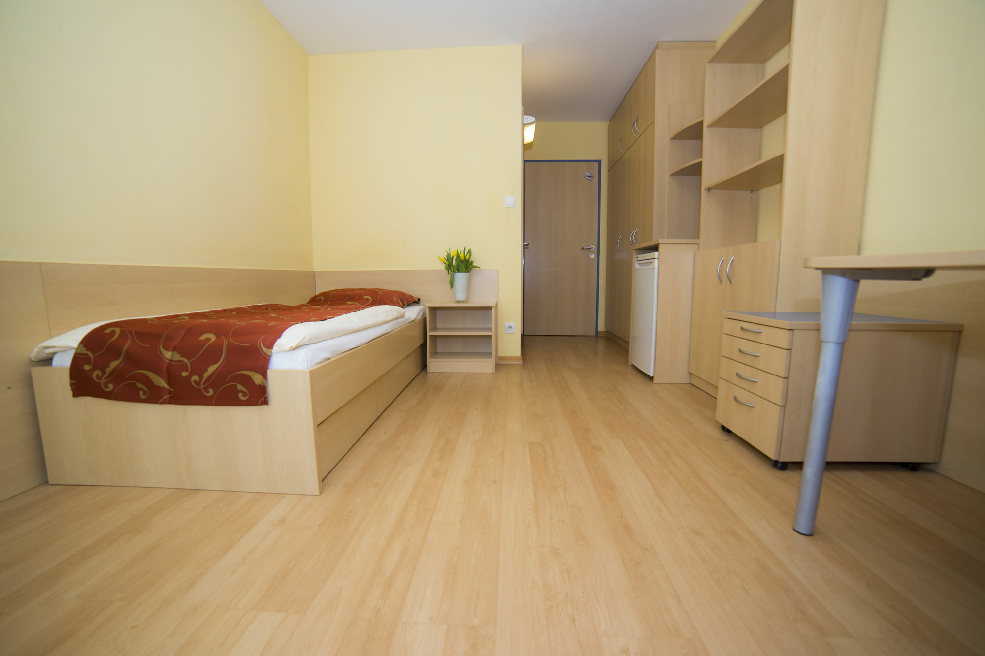 Mynext - Westbahnhof One Hostel Vienna