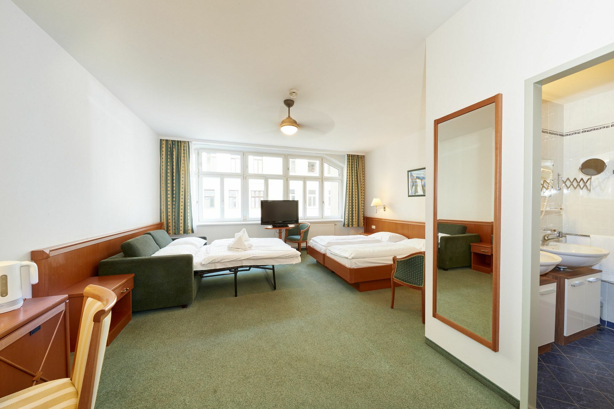 Hotel Schani Salon Vienna
