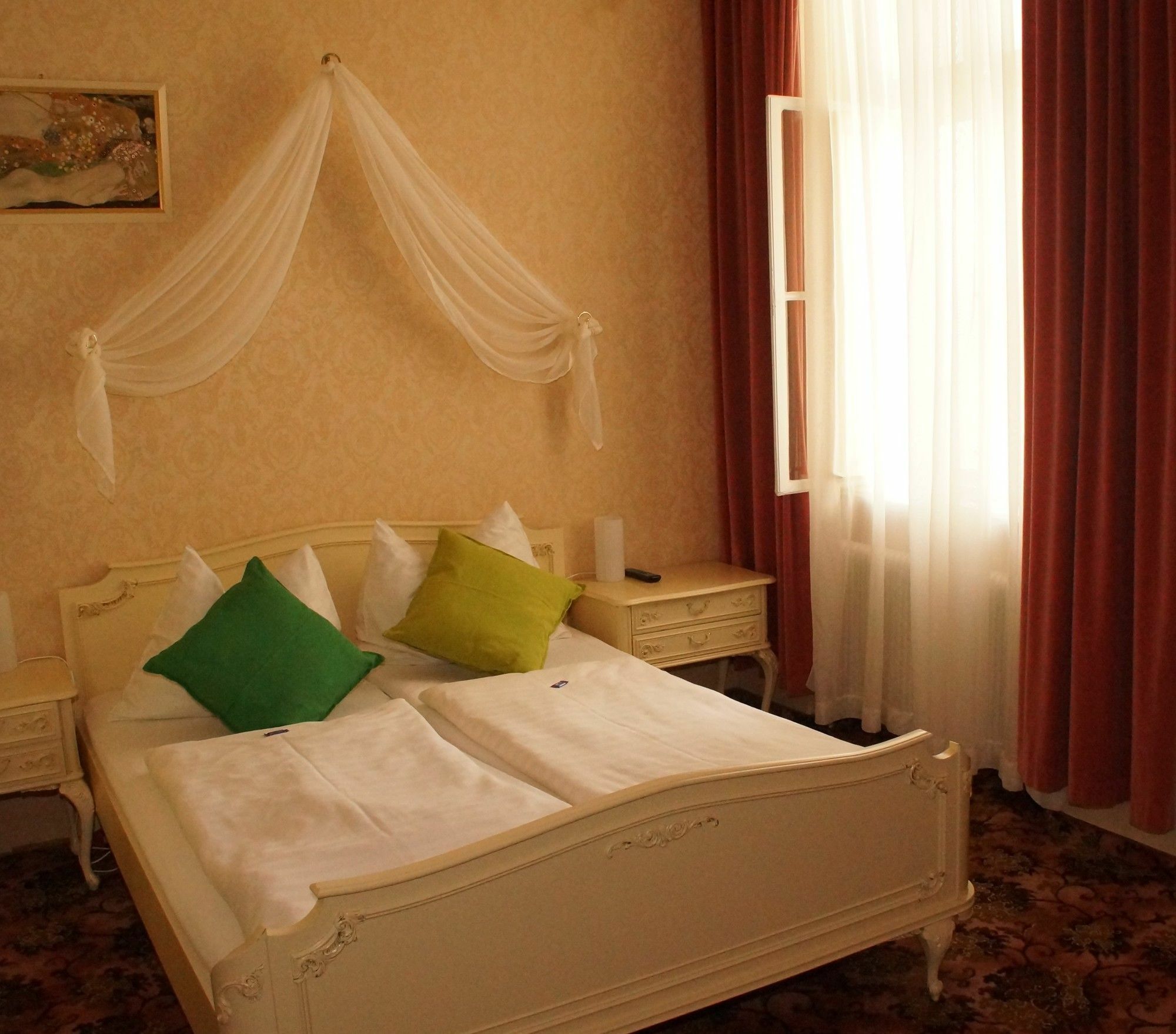 Aviano Boutique