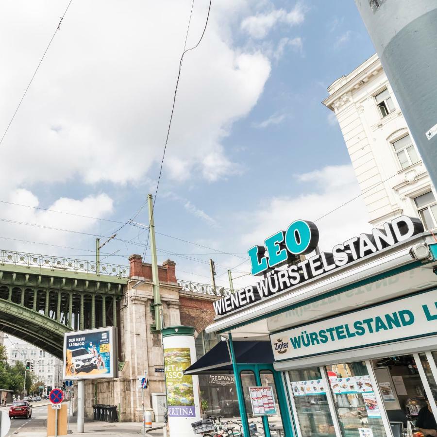 Spittelau Spacious Bright Contactless Selfcheckin Metro Train Station Apartment *
