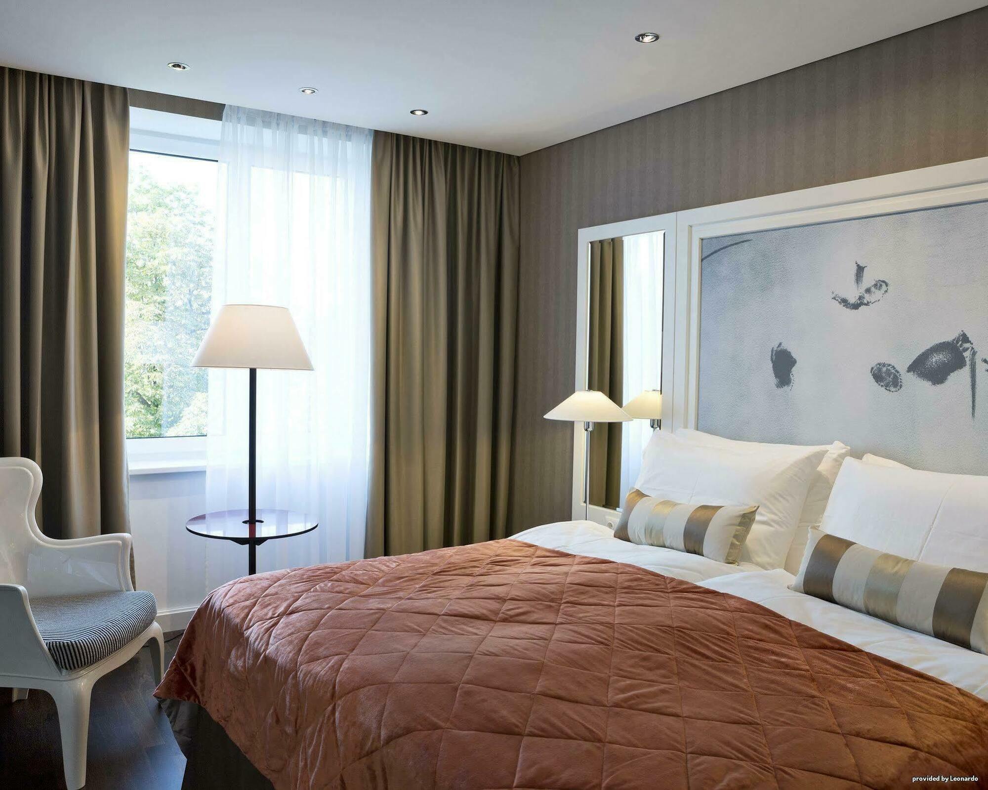 Hotel The Harmonie Vienna, Bw Premier Collection 4*
