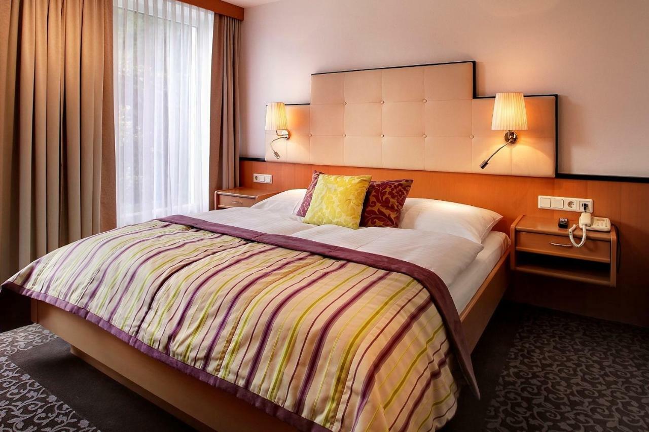 Strandhotel Alte Donau 4*