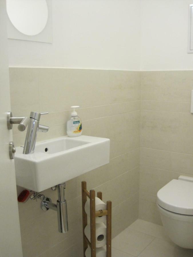 With Parking On Premise * Vienna