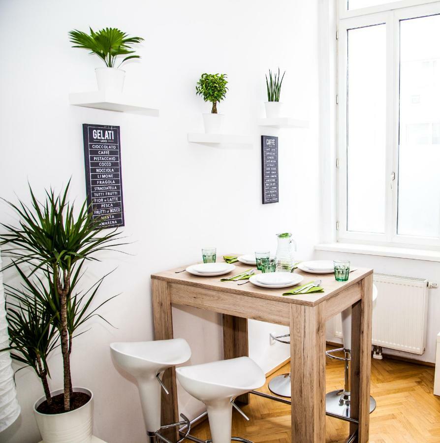 Lights - Karmarschgasse Apartment